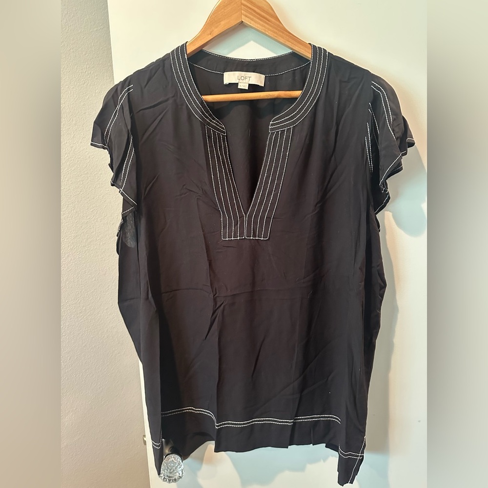 LOFT Black Blouse White Contrast Stitching V-Neck Ruffle Sleeves Size XL
